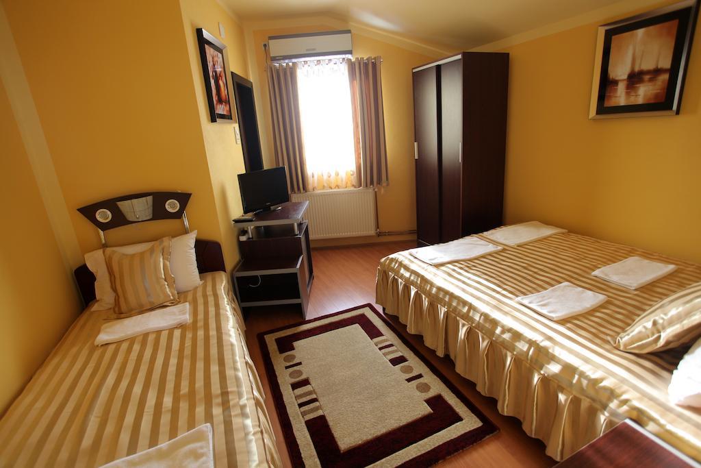 Villa Atina Stara Pazova Pokoj fotografie